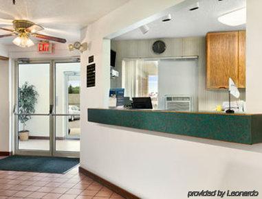 Howard Johnson By Wyndham West Fargo Bagian luar foto