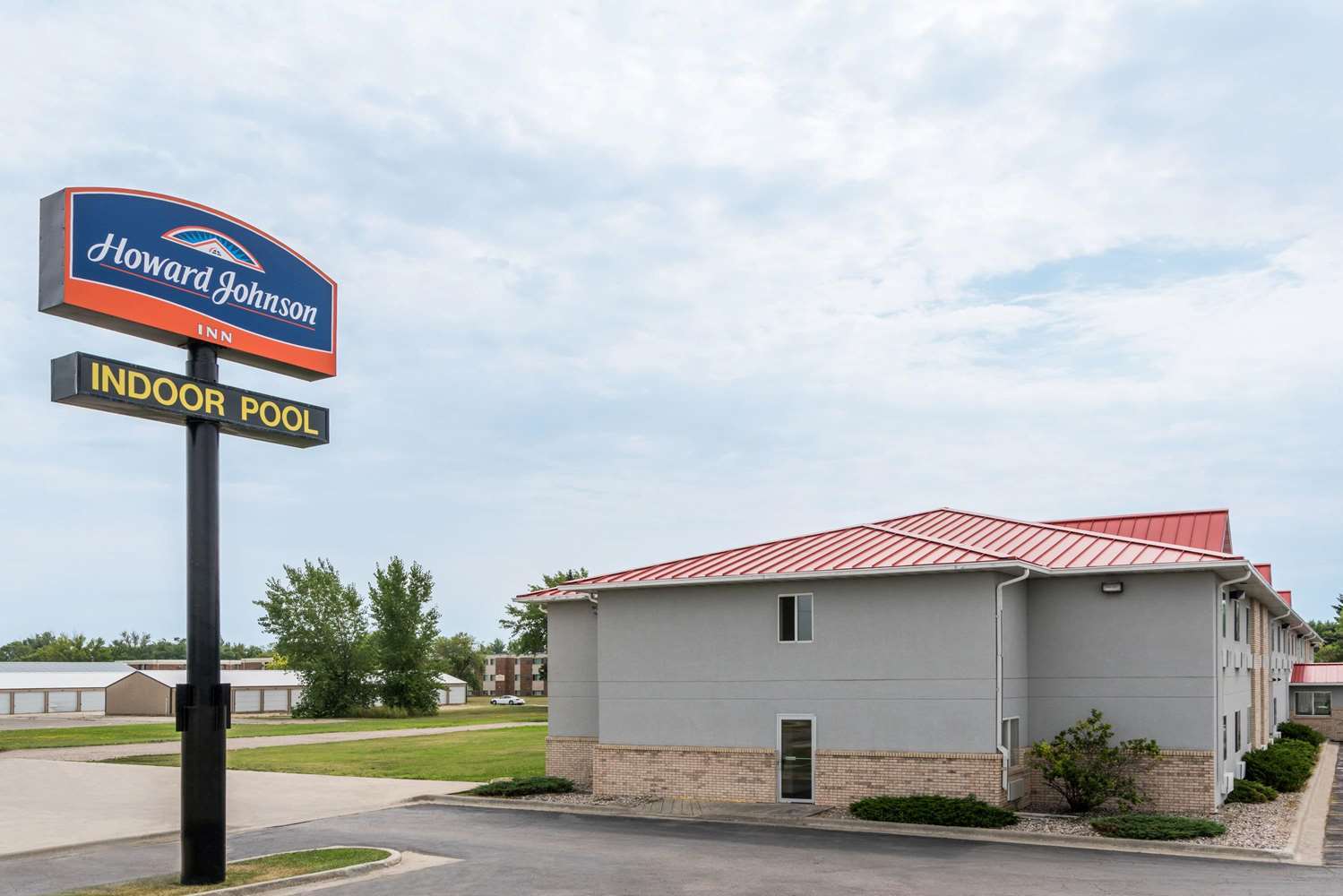 Howard Johnson By Wyndham West Fargo Bagian luar foto